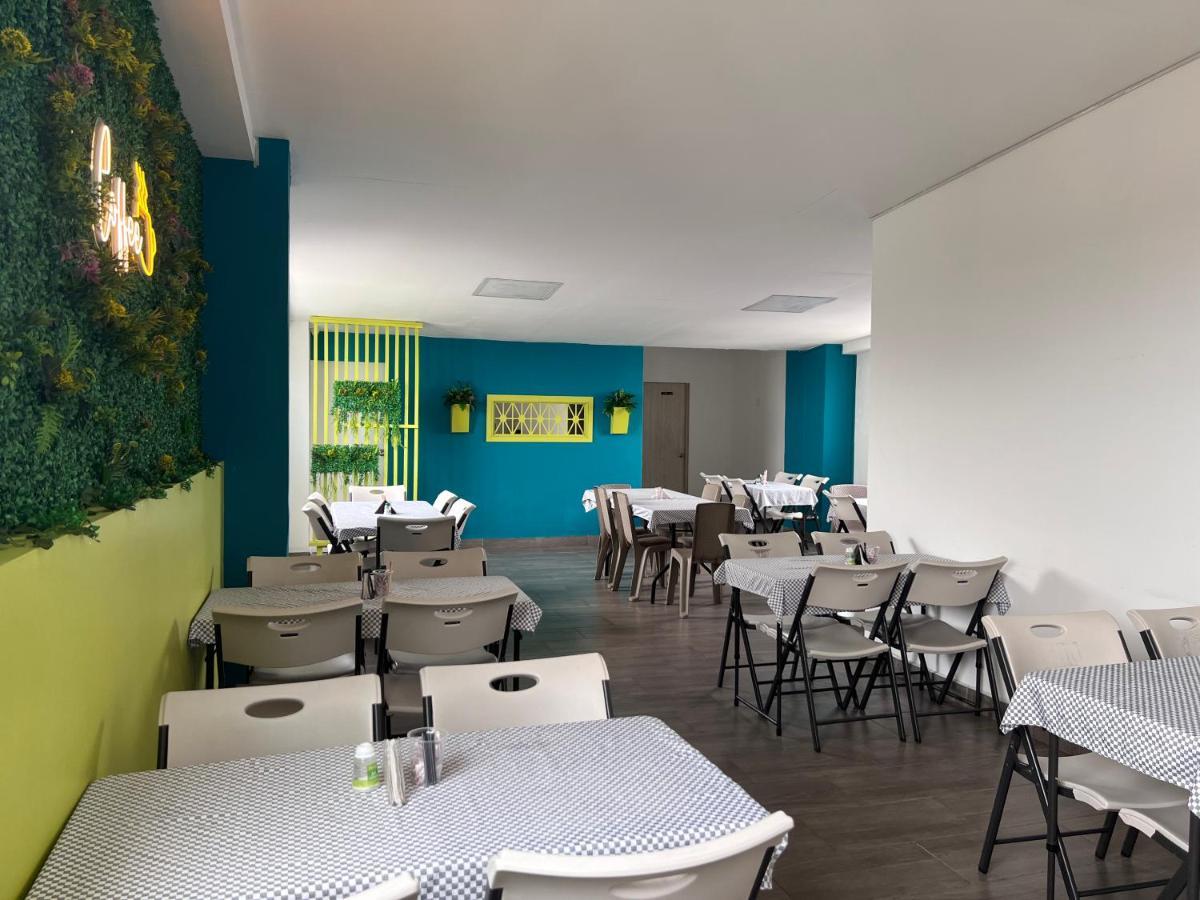 Rosales Gold Hotel
